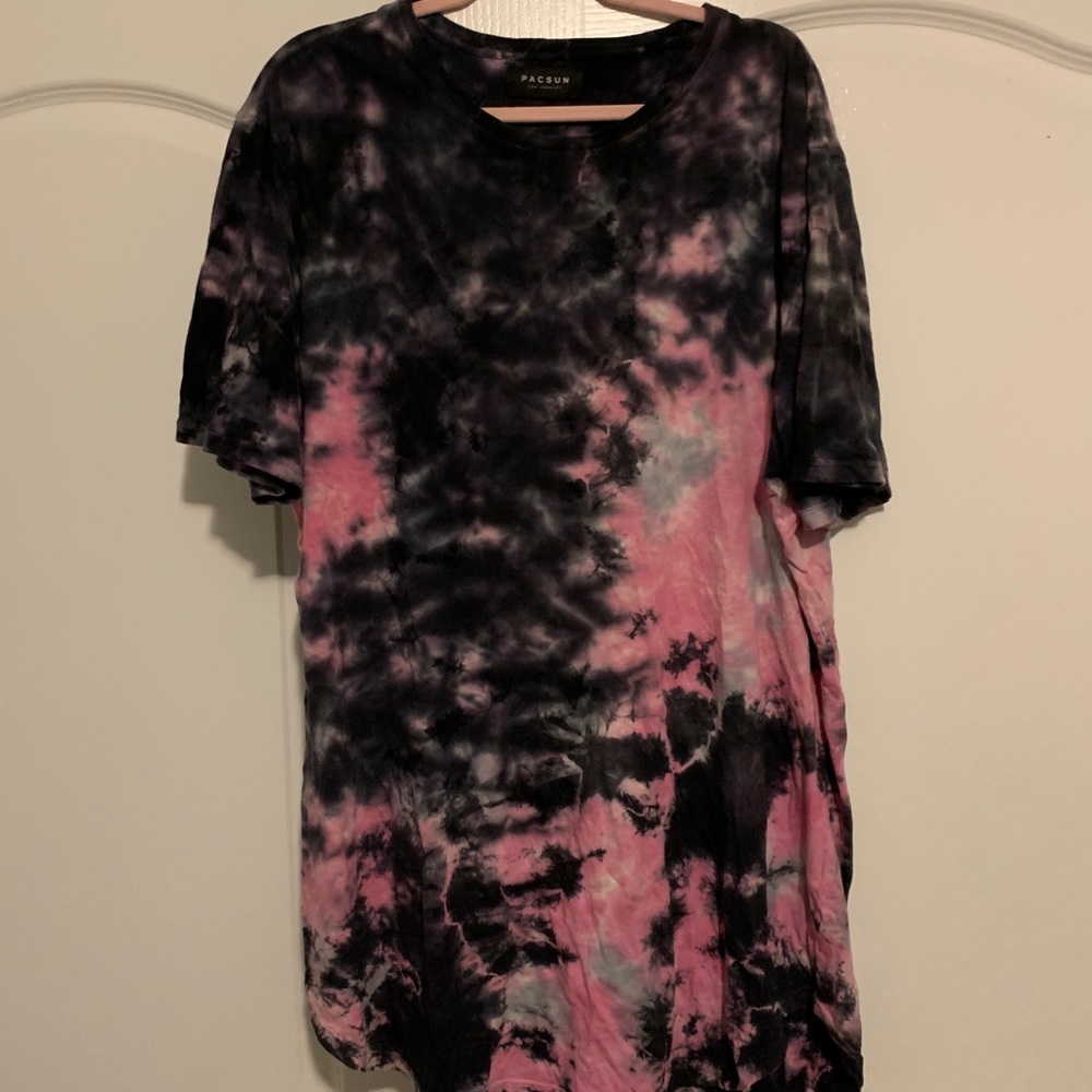 Pacsun tie dye shirt